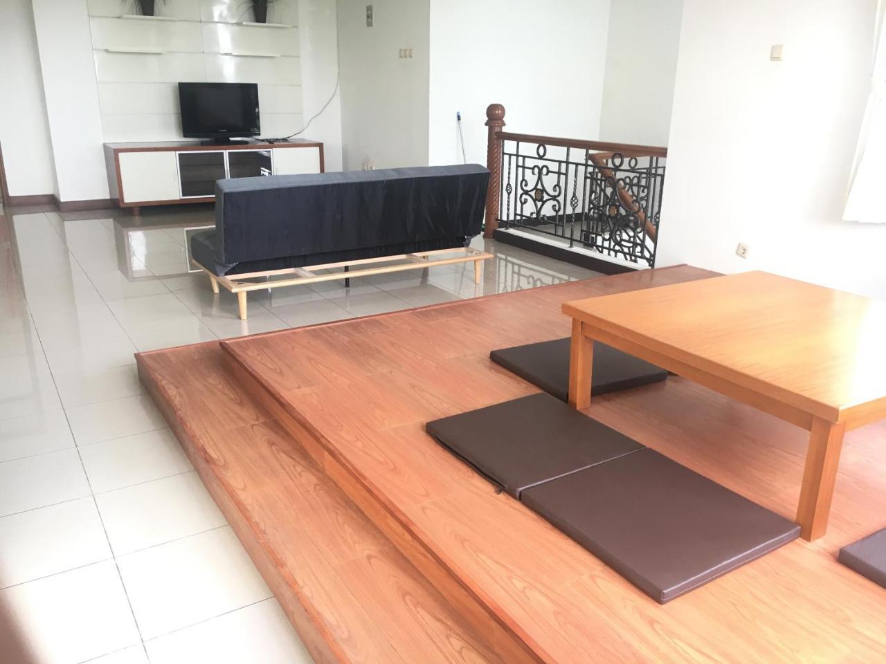 Dago Pakar P4-16 *
